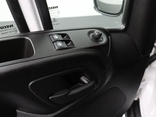 Iveco Daily | Airco | 3-Persoons | 750Kg Laadklep - afbeelding nr 9