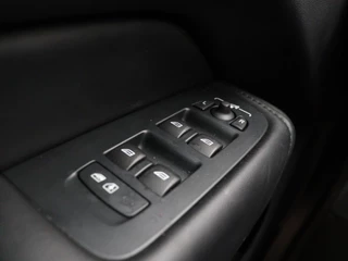 Volvo XC60 Volvo XC60 T6 PLUG-IN HYBRID LONG RANGE ULTIMATE DARK LUCHTVERING BOWERS&WI - afbeelding nr 9
