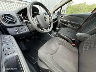 Renault Clio Renault Clio Estate 0.9 TCe Limited 2020 / Airco / Navigatie / Keyless entry / Dealeronderhouden NAP - afbeelding nr 9