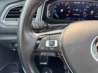 Volkswagen T-Roc Volkswagen T-Roc Cabrio 1.5 TSI DSG R-LINE TREKHAAK/CAMERA/LEDER/BEATS-AUDIO/NAVI/ACC/CARPLAY - afbeelding nr 14