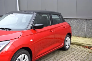 Suzuki Swift Suzuki Swift 1.2 Comfort Smart Hybrid | Van €21.995,- naar €19.995,-!! | 6 jaar garantie of 150.000 KM | - afbeelding nr 33