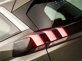 Peugeot 5008 (APPLE CARPLAY, GROOT NAVI, PARKEERSENSOREN, LANE ASSIST, SPORTSTOELEN, TREKHAAK, CRUISE, DRAADLOZE TELEFOONLADER, NIEUWE APK, NIEUWSTAAT) - afbeelding nr 27
