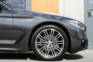 BMW 5 Serie BMW 5-serie 520i High Executive M-Sport | Schuifdak | H&K | Trekhaak - afbeelding nr 17