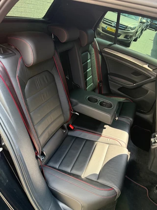 Volkswagen Golf Volkswagen GOLF 2.0 TSI GTI TCR|Pano|Akrapovic|Dynaudio|Leer|dodehoek|Carplay - afbeelding nr 30