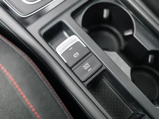 Volkswagen Golf Volkswagen Golf 2.0 TSI GTI Performance Pano Keyless Virtual Trekhaak - afbeelding nr 25