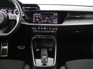 Audi A3 Audi A3 30 TFSI S edition | Carplay | Trekhaak | Sportstoelen | Navigatie | Virtual Cockpit | Half leder | Full LED | Climate control | Cruise control | Getint glas - afbeelding nr 7