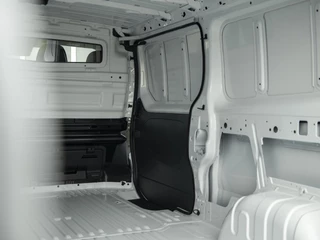 Renault Trafic Renault Trafic L2H1 2.0dCi 170pk Aut. T29 Luxe | BPM-vrij!! | Navi | Achtercamera | PDC rondom | ECC | 17