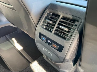 CUPRA Formentor CUPRA Formentor 1.4 E-HYBRID VZ 245PK, Pano, VZ stuur, Memory, Led, BLIS, 230V, erg mooi! - afbeelding nr 28