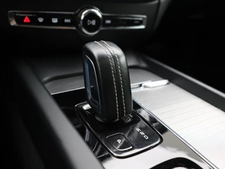 Volvo V60 Volvo V60 B4 AUT(8) R-DESIGN SCHUIFDAK HARMAN KARDON 19INCH TREKHAAK KEYLE - afbeelding nr 27