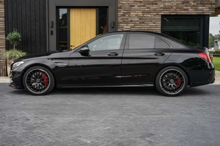 Mercedes-Benz C-Klasse Mercedes-Benz C-Klasse C63 AMG Edition1 One-of-500 - afbeelding nr 5