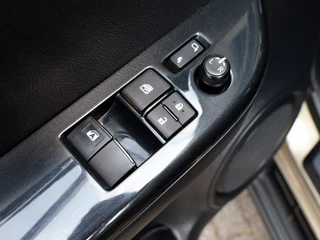 Toyota Hilux Toyota Hilux 2.8 D-4D XtraCab Professional Premium | Automaat | 3500 KG Trekg - afbeelding nr 26