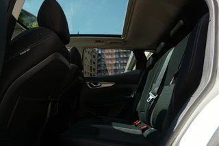 Nissan QASHQAI Nissan QASHQAI 1.2 N-Connecta NL AUTO | NAP | Panoramadak | 360 camera | Lane Departure | Premium Pearl White Parelmoer | Navi | Blue Tooth + DAB | Keyless - afbeelding nr 7