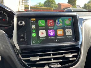Peugeot 208 Peugeot 208 1.2 PureTech Allure 110 pk | dealer onderhouden | navigatie | trekhaak | climate | apple carplay | parkeersens. - afbeelding nr 29