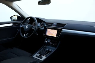 Škoda Superb Škoda Superb Combi 1.4 TSI iV Business Edition - 218 pk **Carplay / Led / Navi - afbeelding nr 10