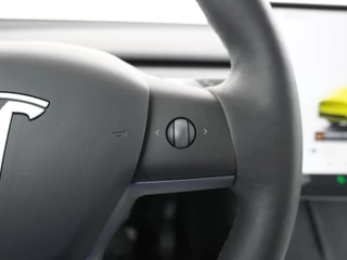 Tesla Model Y Tesla Model Y Long Range AWD 75 kWh AUTOPILOT | WIT LEDER | TESLA GARANTIE T/M 04-2027 - afbeelding nr 30