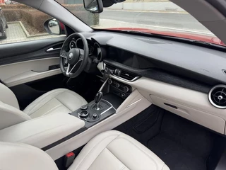 Alfa Romeo Stelvio Leder | Keyless | Elek. achterklep | Camera - afbeelding nr 19