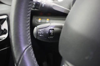 Peugeot 208 Peugeot 208 1.2 PureTech Signature - Carplay, Cruise, Airco - afbeelding nr 13