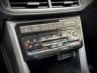 Volkswagen T-Cross Volkswagen T-Cross 1.5 TSI 150PK DSG R-Line Virtual Camera Carplay - afbeelding nr 24