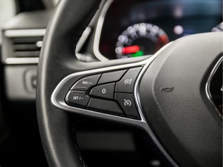 Renault Clio (APPLE CARPLAY, GROOT NAVI, LM VELGEN, SPORTSTOELEN, PARKEERSENSOREN, LED KOPLAMPEN, LANE ASSIST, NIEUWSTAAT) - afbeelding nr 17