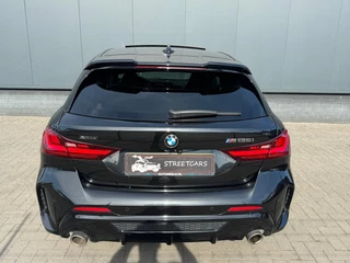 BMW 1 Serie BMW 1-serie M135i xDrive High Executive Pano/cam/Full! - afbeelding nr 4