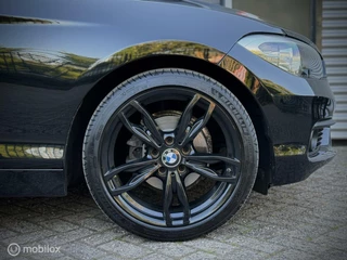 BMW 1 Serie BMW 1-serie 116i M Stoelverwarming 5drs zwart 12-2016 - afbeelding nr 16
