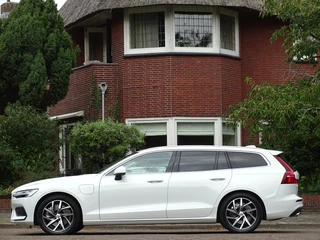 Volvo V60 Volvo V60 2.0 T6 350PK AWD R-design / Bns Pro 2020 / LED - afbeelding nr 5
