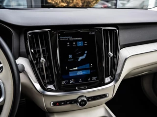 Volvo S60 Volvo S60 2.0 B4 Inscription|PANO|MASSAGE|ACC|18''|CARPLAY - afbeelding nr 26