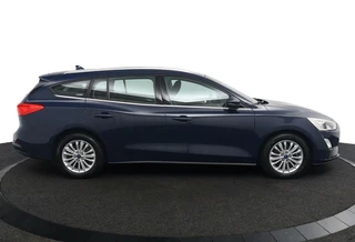 Ford Focus Ford Focus Wagon 1.0 EcoBoost Titanium Business | Stoelverwarming | Sensoren | - afbeelding nr 17