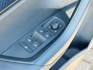 Škoda Karoq Škoda Karoq 1.5 TSI 150PK SPORTLINE AUTOMAAT/PANODAK/ALLE OPTIES/1E EIG./10.000KM! - afbeelding nr 22