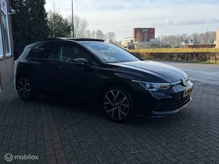 Volkswagen Golf Volkswagen Golf 1.5 eTSI R-Line DSG PANO/IQ-LED/CAMERA/NAVI - afbeelding nr 18