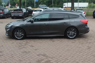 Ford Focus Ford Focus Wagon 1.5 EcoBoost ST Line Business / Camera / Navigatie / Keyless / B&O / 17'' / Stuurverwarming / DAB / Dodehoek / Cruise Control - afbeelding nr 6