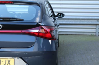 Hyundai i20 Airco Cruise Carplay Camera  Dig. cockpit 16