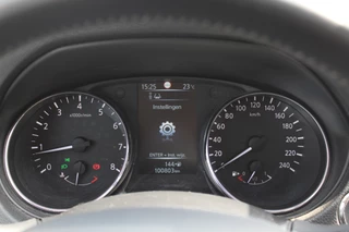 Nissan QASHQAI Nissan QASHQAI 1.2 N-Connecta / Trekhaak / Panoramadak / 360Camera / 18'' / Keyless / Navigatie / Getint glas / DAB / Cruise Control - afbeelding nr 19