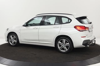 BMW X1 BMW X1 xDrive25e M Sport | Leder | Stoelverwarming | Full LED | Sportstoelen | Navigatie | Climate control | PDC | Cruise control | DAB - afbeelding nr 2