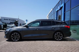 Ford Focus Ford Focus Wagon 1.0 EcoBoost ST Line 125PK Automaat Winterpack Achteruitrijcamera Climate Cruise Navi 18