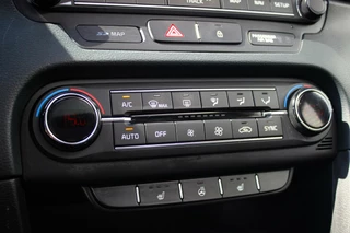Kia Ceed Kia Ceed 1.4 T-GDi GT-PlusLine // NL auto - NAP - KIA Garantie 07-2026 - Panoramadak - JBL - Camera - Stoelverwarming - Stuurwielverwarming - afbeelding nr 24