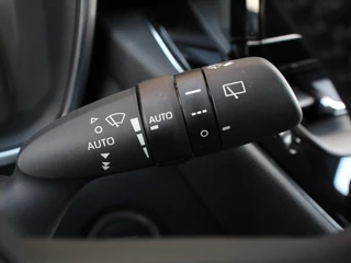 Toyota Corolla Touring Sports Toyota Corolla Touring Sports Hybrid 140 PK Automaat Dynamic | Navigatie | DAB | Camera | LED | Adaptive Cruise Control | Keyless Go | Lichtmetalen velgen - afbeelding nr 15