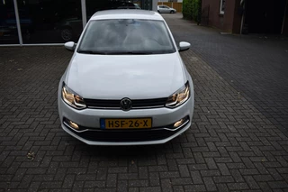 Volkswagen Polo Volkswagen Polo 1.2 TSI Comfortline PDC CRUISE AIRCO - afbeelding nr 2