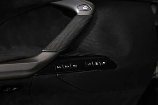 Ferrari 296 Ferrari 296 GTB 3.0 V6 | Passenger Display| Carbon Ex & Int|HUD| - afbeelding nr 24