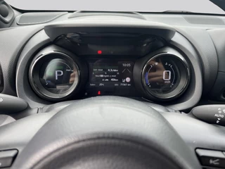 Toyota Yaris Toyota Yaris 1.5 Hybride Executive - afbeelding nr 8