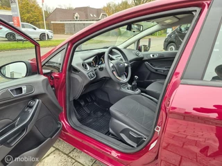 Ford Fiesta Ford Fiesta 1.0  Airco, Stoelverwarming, Dealer onderhouden! - afbeelding nr 5