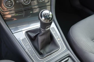 Volkswagen Golf Volkswagen Golf 7.5 R-line PANORAMA TREKHAAK VIRTUAL PDC - afbeelding nr 6