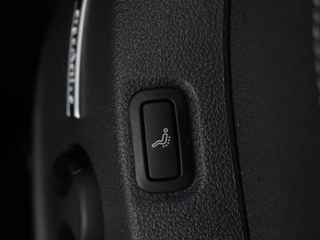 Volkswagen Golf Volkswagen Golf 1.5 TSI Comfortline Business | Stoelverwarming |  Massage | Carplay | Navigatie | Adaptive cruise | Climate control | Parkeerhulp | Bluetooth - afbeelding nr 6