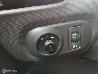 Citroën C4 Cactus Citroen C4 Cactus 1.2 VTi Feel Hello Yellow Uniek - afbeelding nr 13