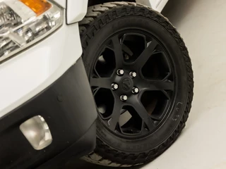 Dodge Ram 1500 402Pk Automaat (NAVIGATIE, CLIMATE, STUUR/STOELVERWARMING, CAMERA, LEDEREN SPORTSTOELEN, GETINT GLAS, TREKHAAK, CRUISE, BLUETOOTH, NIEUWSTAAT) - afbeelding nr 41