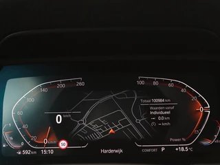 BMW 1 Serie BMW 1-serie 118i Business Edition | Luxury Line |  Panoramadak | Leder | Stoel & stuurverwarming | Camera | Carplay | Full LED | Live Cockpit | Navigatie | HiFi System | Parkeerhulp | Climate control - afbeelding nr 33