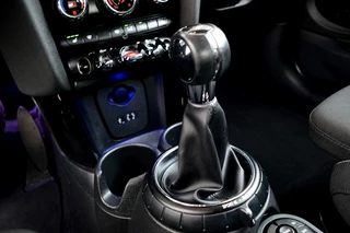 MINI Cooper Rijklaarprijs-Garantie Navigatie Airco Leder/Stof  Sport Interieur 17 Inch - afbeelding nr 23