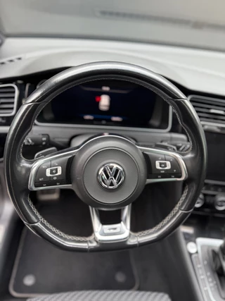 Volkswagen Golf Volkswagen Golf 1.5 TSI Highline Business R Pano Dynaudio - afbeelding nr 49