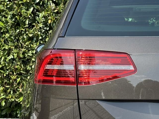 Volkswagen Passat Volkswagen Passat Variant 1.8 TSI HIGHLINE FACELIFT, PANO, NAVI, CRUISE, LEDER/ALCANTARA, ECC-AIRCO, DIGITAL, KEYLESS, ERGO-COMFORT, LICHTMETAAL 17