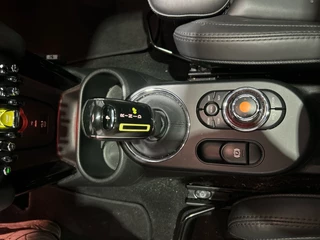 MINI Electric MINI Electric Mini Yours 33 kWh | Elektrisch schuif/kantel panoramadak | Harman & Kardon | Verwarmde voorstoelen | SoH (batterijcheck) 97 % score! - afbeelding nr 21